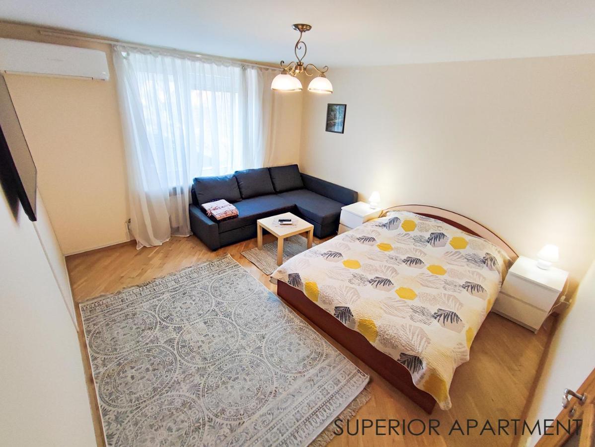 קלייפדה Ziuzi Apartments מראה חיצוני תמונה
